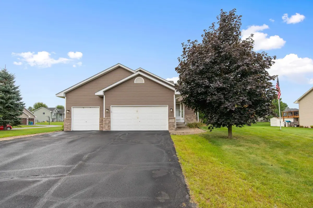 9729 42nd Street Ne, Saint Michael, MN 55376 - Image #1