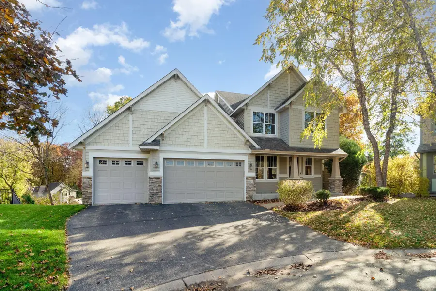 8124 Clifford Circle, Inver Grove Heights, MN 55076 - Image #2