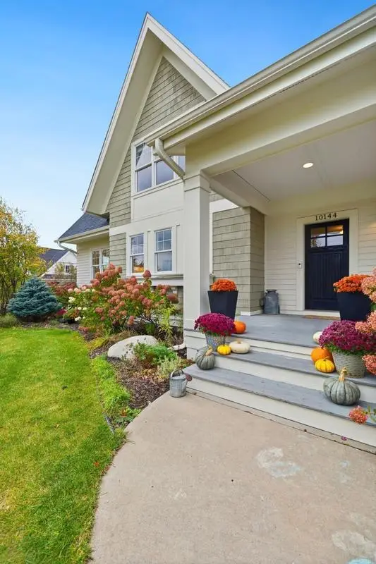10144 Tapestry Hill, Lake Elmo, MN 55042 - Image #2