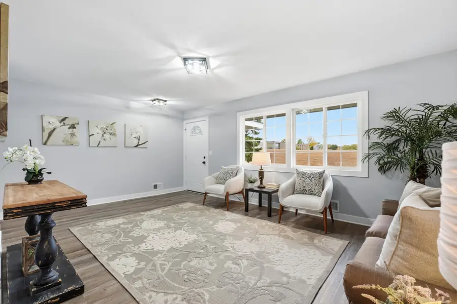 4301 Heritage Hills Drive, Bloomington, MN 55437 - Image #3