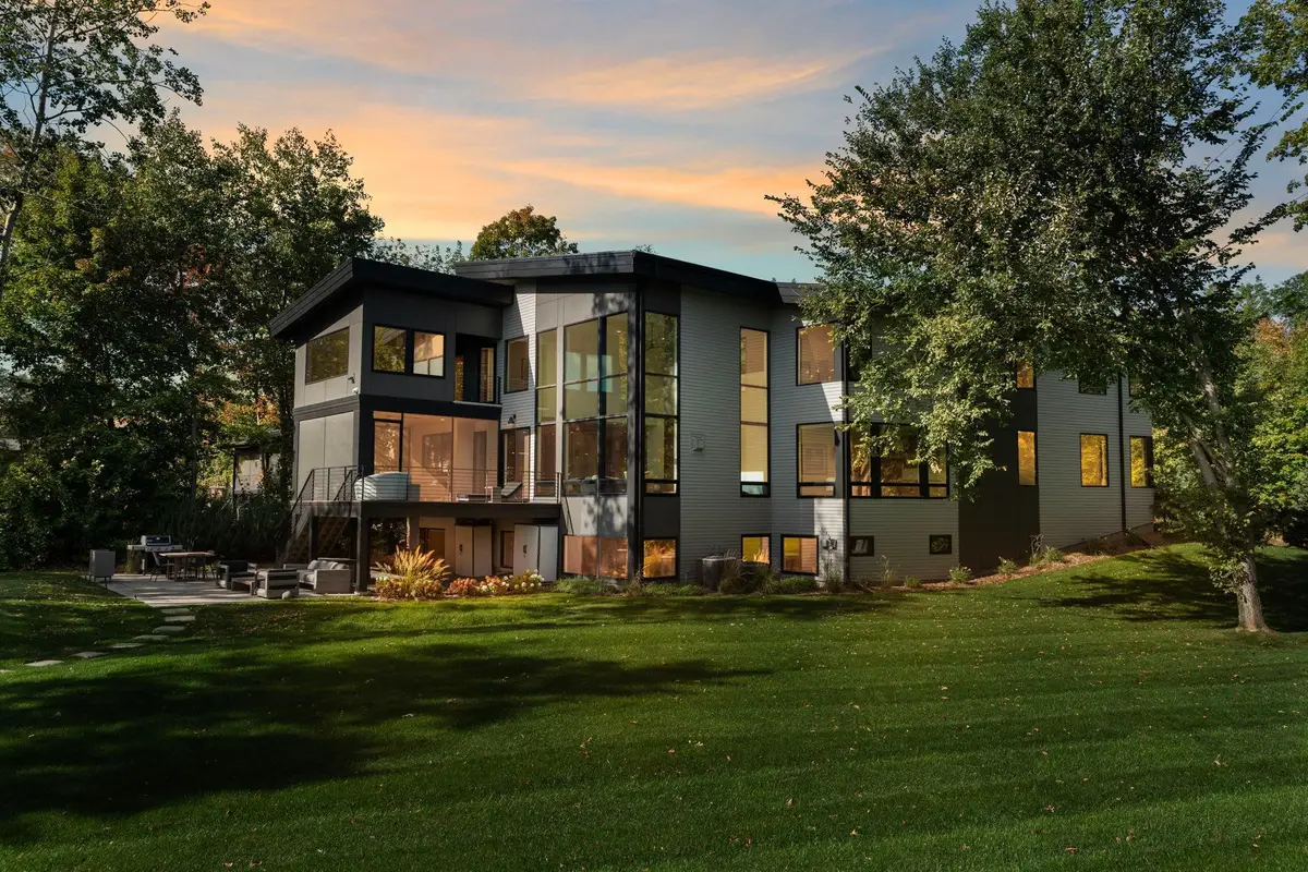 746 Peninsula Point Road, Shakopee, MN 55379 - Image #1