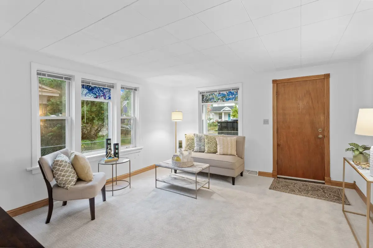 4047 38th Avenue S, Minneapolis, MN 55406 - Image #1