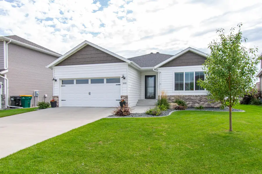 1001 Ashley Drive W, West Fargo, ND 58078 - Image #2