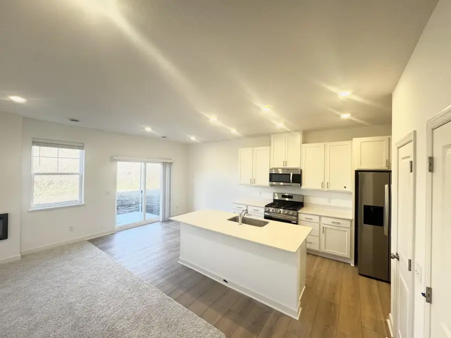 174 Huntington Drive, Waconia, MN 55387 - Image #2