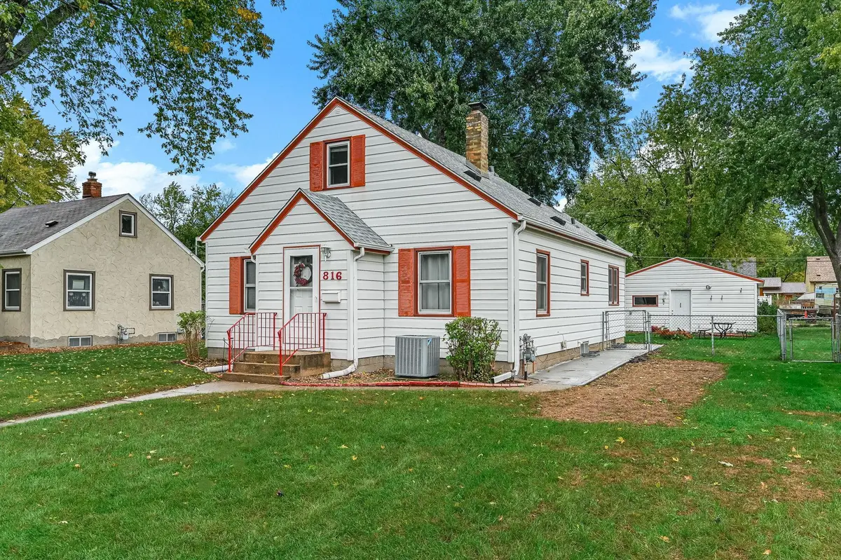 816 Holley Avenue, Saint Paul Park, MN 55071 - Image #1