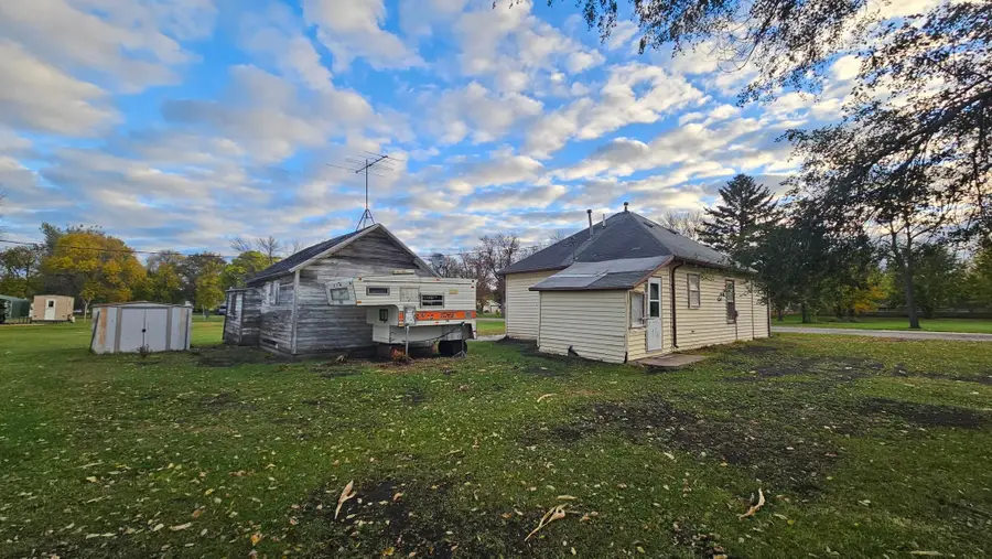 416 Garfield Street S, Beardsley, MN 56211 - Image #3