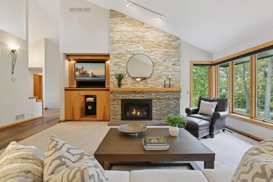 5880 Boulder Bridge Lane, Excelsior, MN 55331 - Image #2