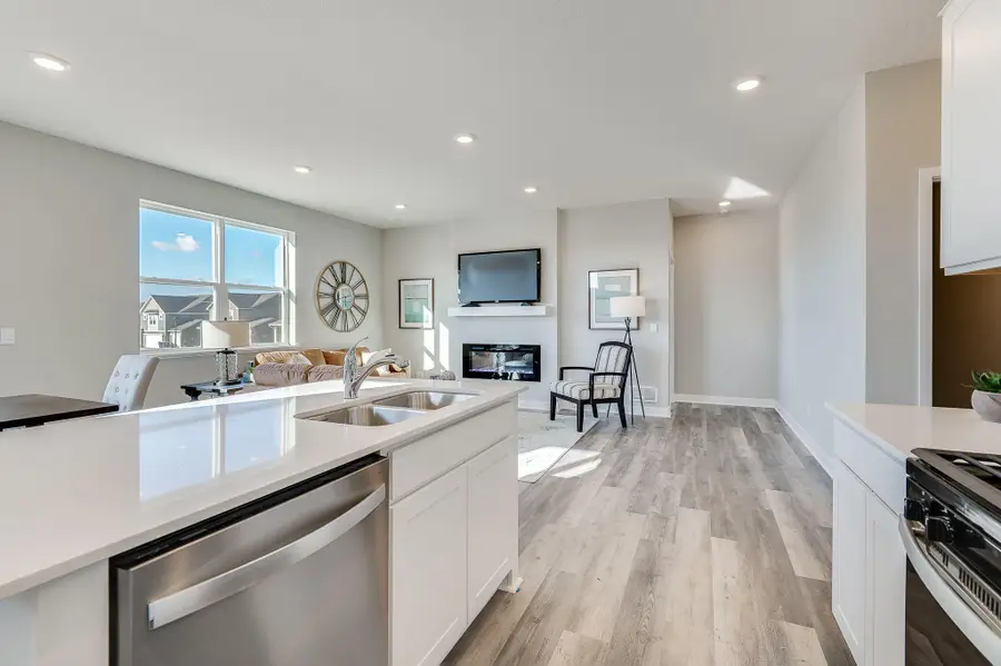 12817 Lawrence Way, Rogers, MN 55374 - Image #2