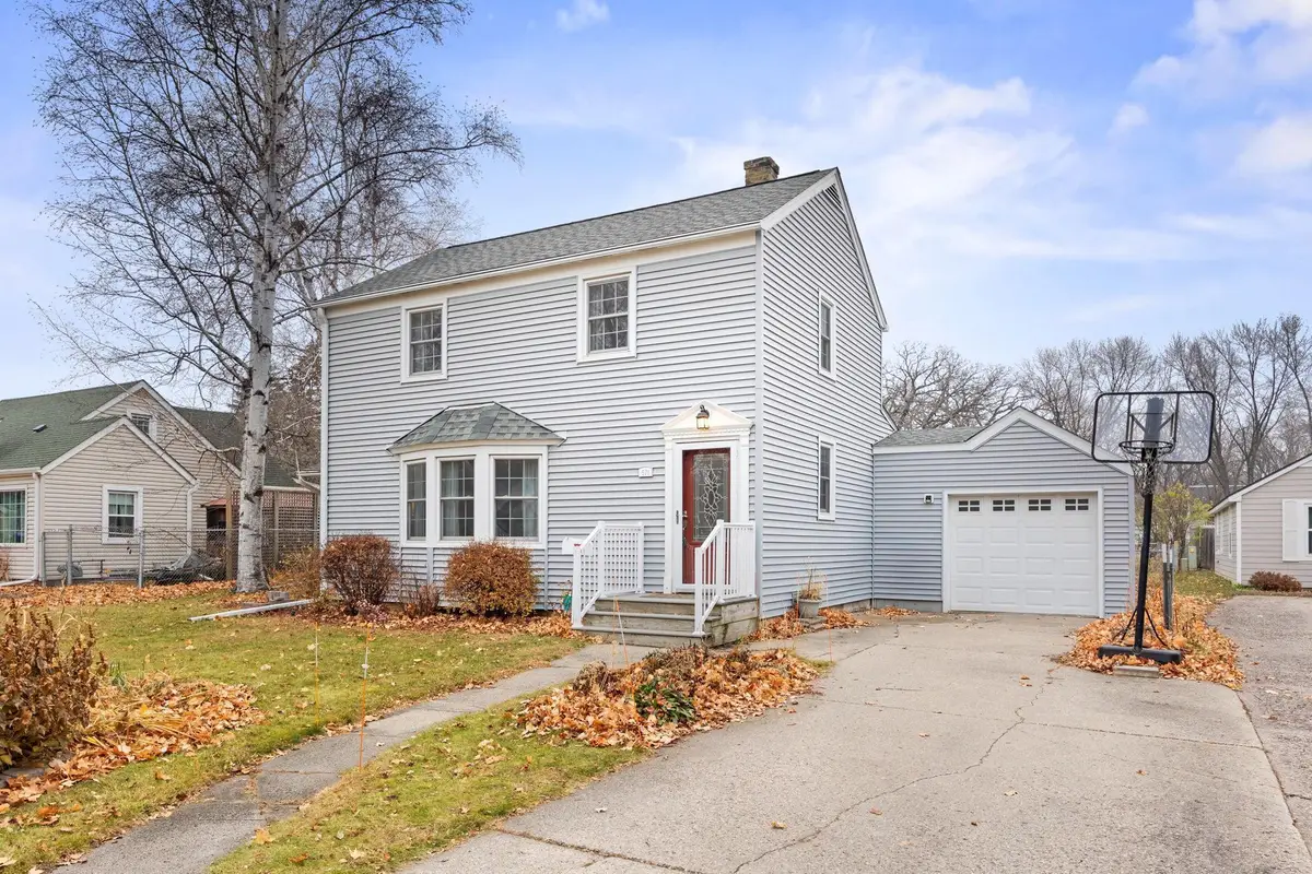 571 Juul Road Sw, Hutchinson, MN 55350 - Image #1