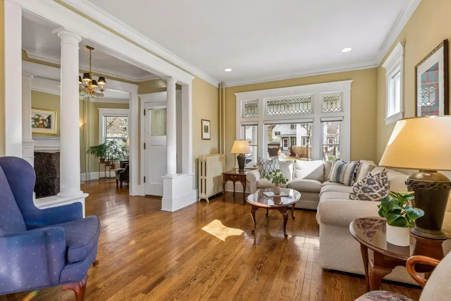 862 Linwood Avenue, Saint Paul, MN 55105 - #3