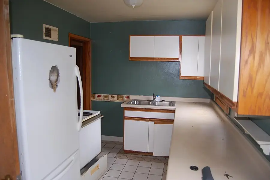 1048 Dale Street N, Saint Paul, MN 55117 - Image #2