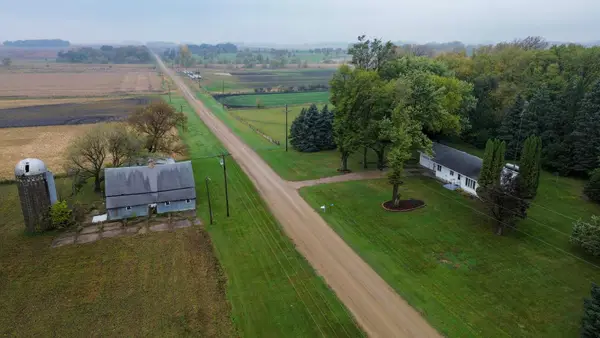 21848 820th Avenue, Renville, MN 56284