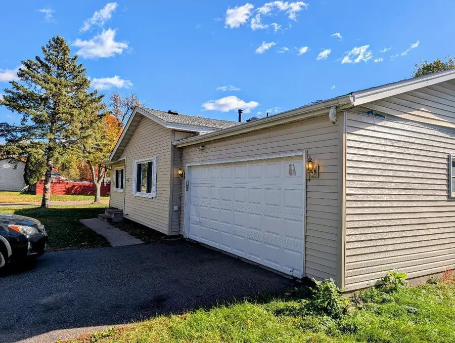 4201 82nd Avenue N, Brooklyn Park, MN 55443 - Image #2