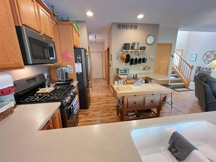 7517 5th Street N, Oakdale, MN 55128 - Image #3