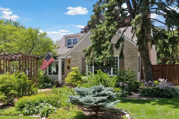 597 Pascal Street S, Saint Paul, MN 55116