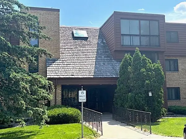 1011 41st Avenue Ne #208, Columbia Heights, MN 55421