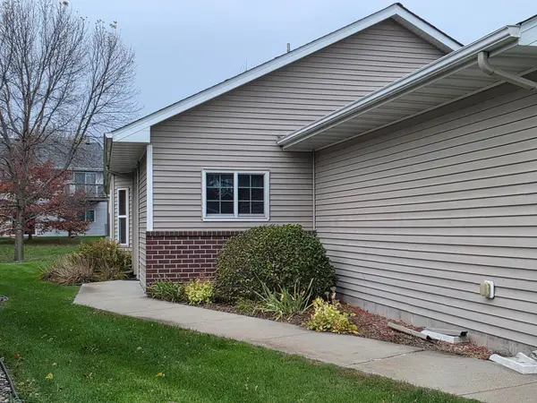 151 Garner Circle, Montrose, MN 55363