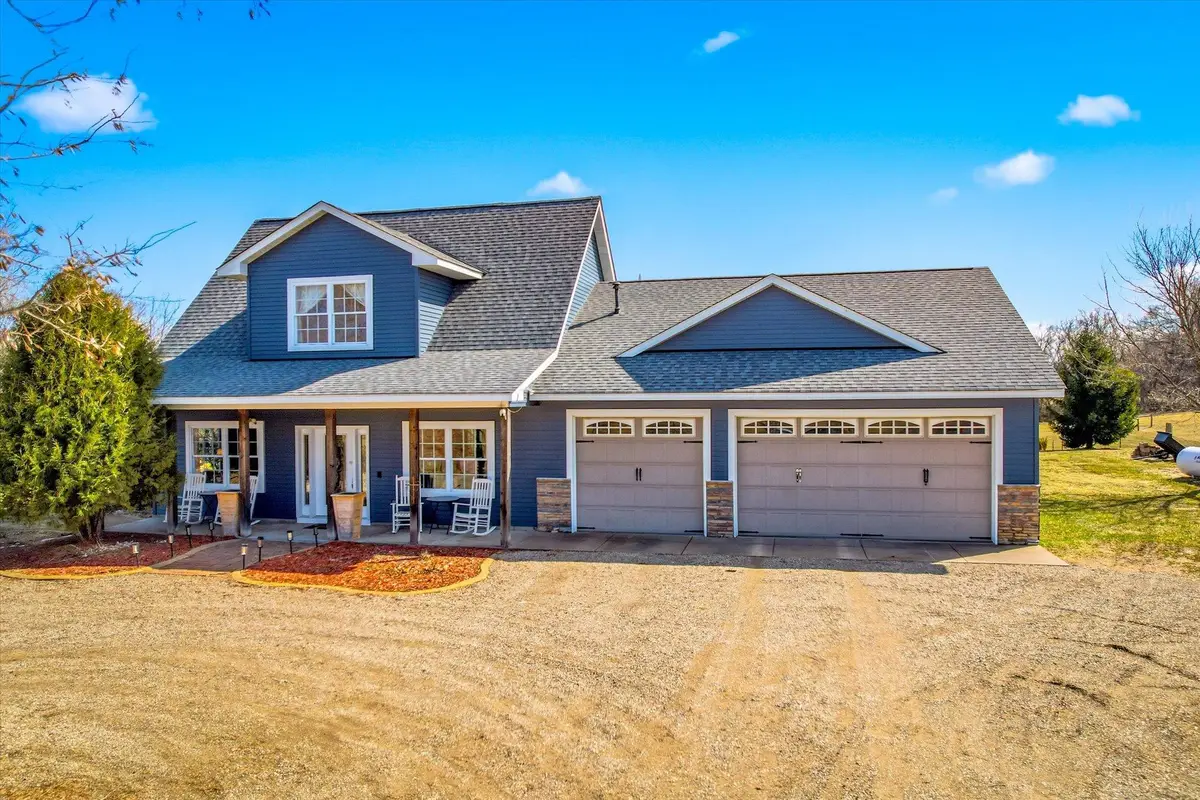 46461 Tucker Street Ne, Cambridge, MN 55008 - #1