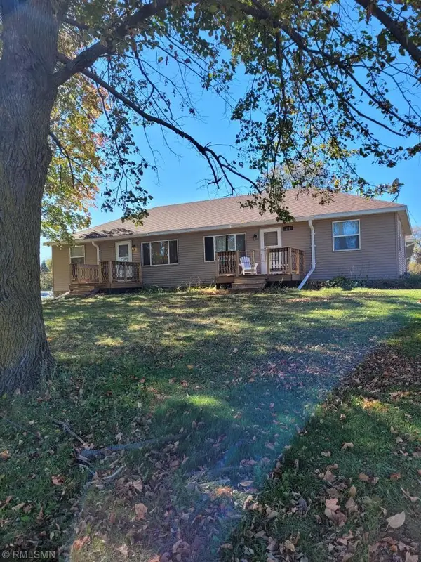 316 Cherry Avenue N, Braham, MN 55006