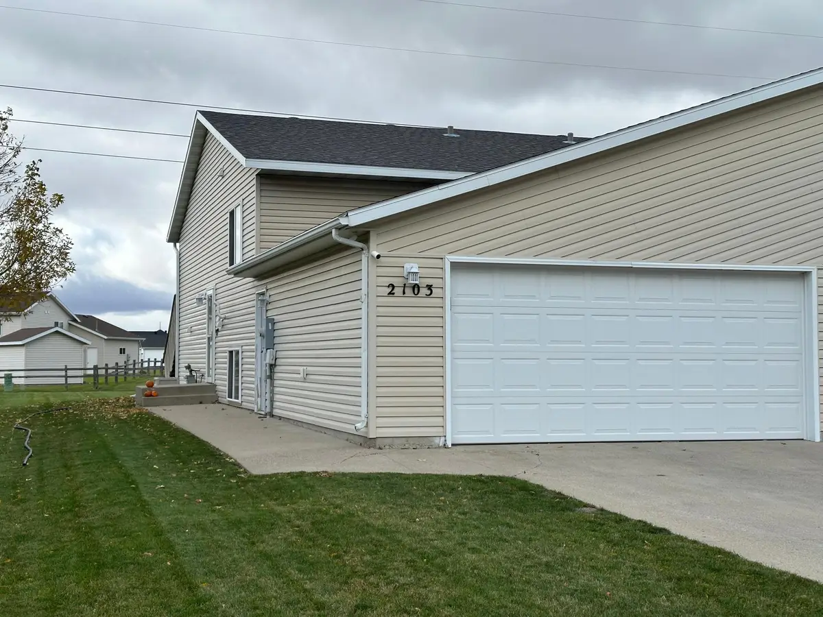 2103 52nd Street S, Fargo, ND 58103 - Image #1