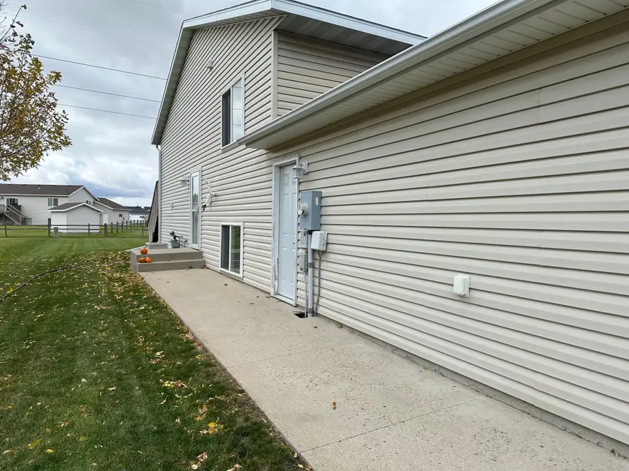 2103 52nd Street S, Fargo, ND 58103 - Image #2