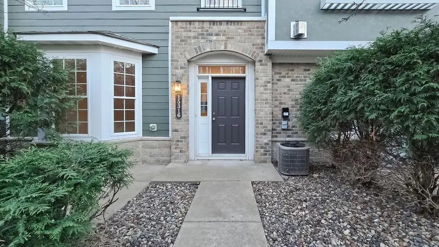 15316 Founders Lane #304, Apple Valley, MN 55124 - Image #3