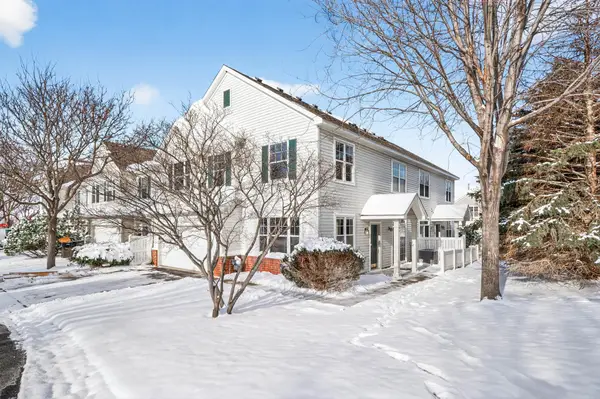 1590 Countryside Drive, Shakopee, MN 55379