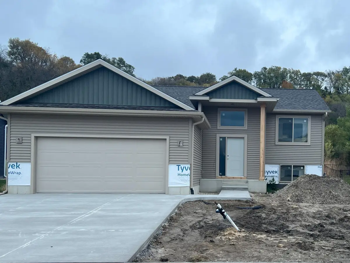 2163 Hadley Hills Drive Ne, Rochester, MN 55906 - Image #1