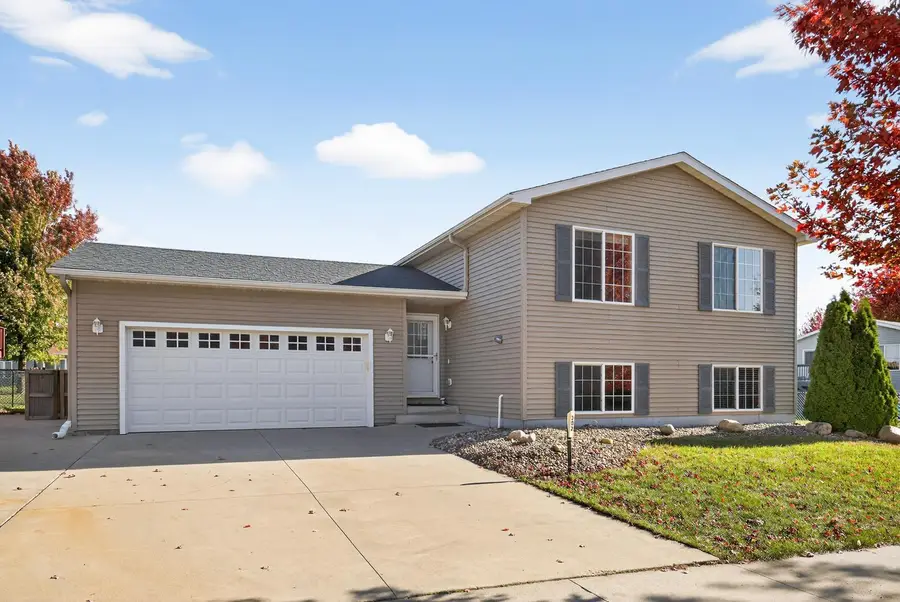 302 11th Avenue Ne, Kasson, MN 55944 - Image #2