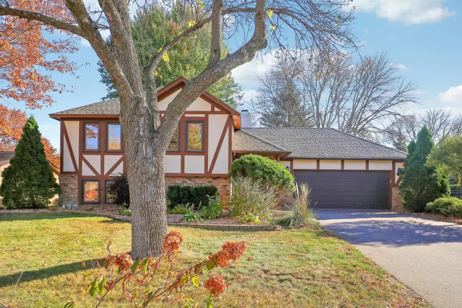 9132 Kirkwood Lane N, Maple Grove, MN 55369 - Image #3