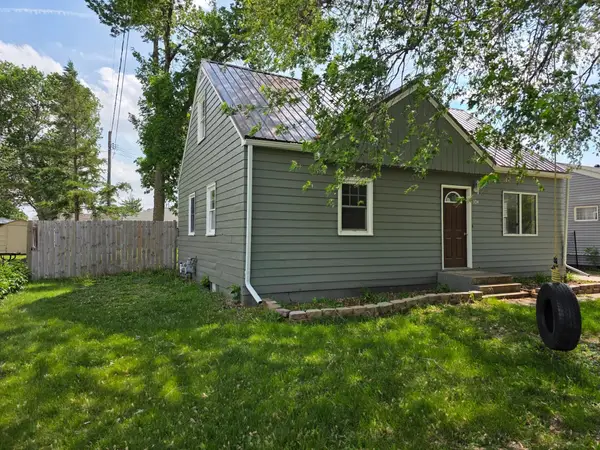 904 6th Street Sw, Pipestone, MN 56164