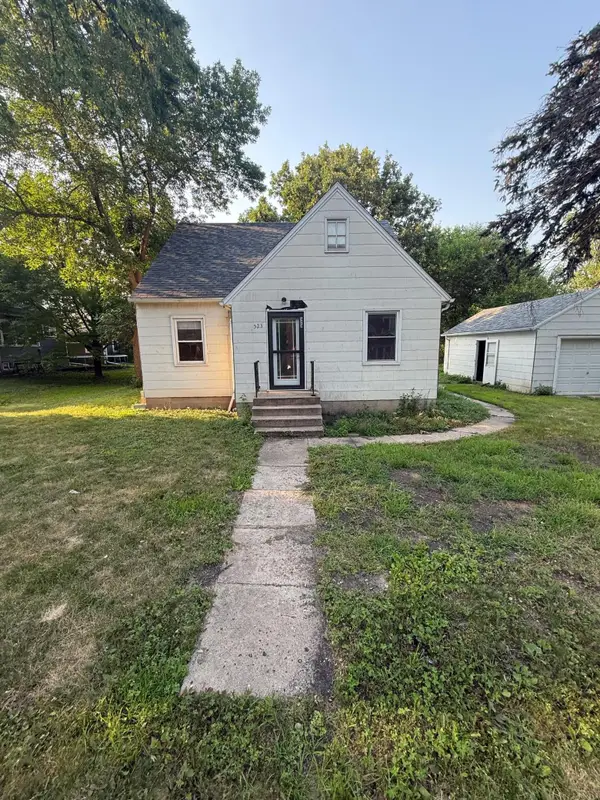 523 E 11th Street, Gibbon, MN 55335