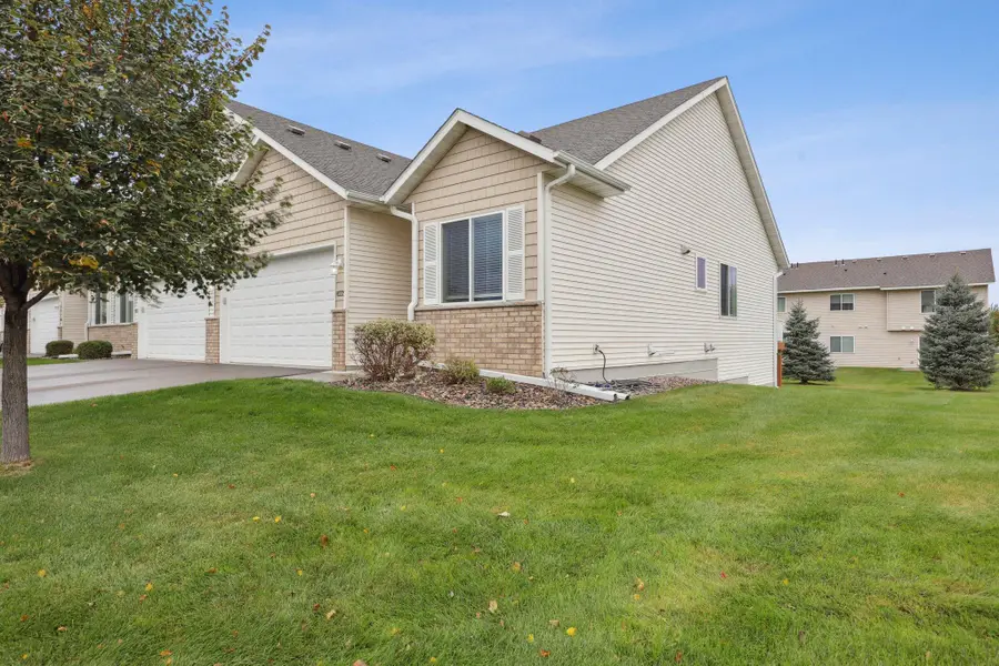 4225 Blakewood Drive, Shakopee, MN 55379 - Image #2