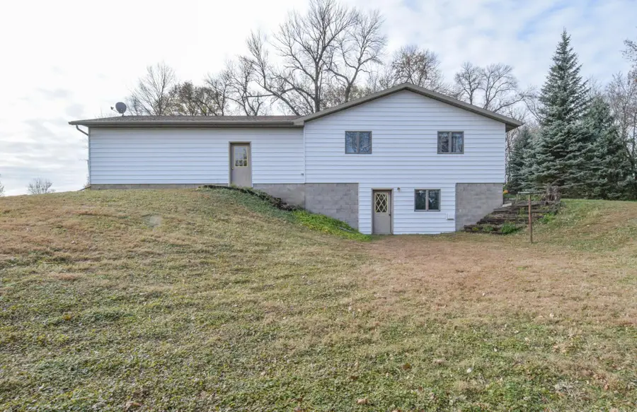 7612 Plum Avenue, Sumter, MN 55312 - Image #2