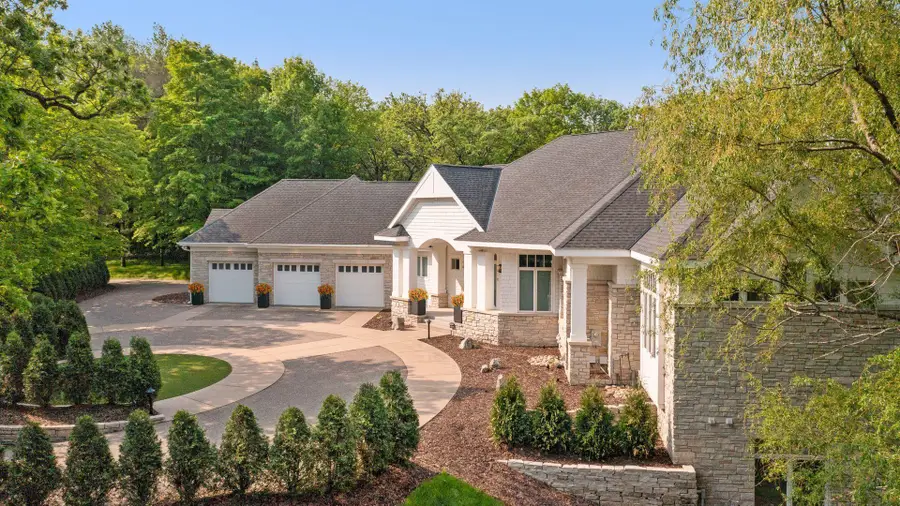 2112 Meeting Street, Minnetonka, MN 55391 - #2