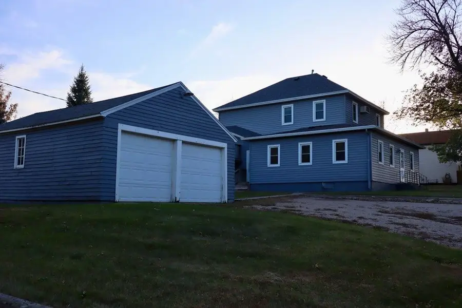 407 7th Avenue W, Lisbon, ND 58054 - Image #3