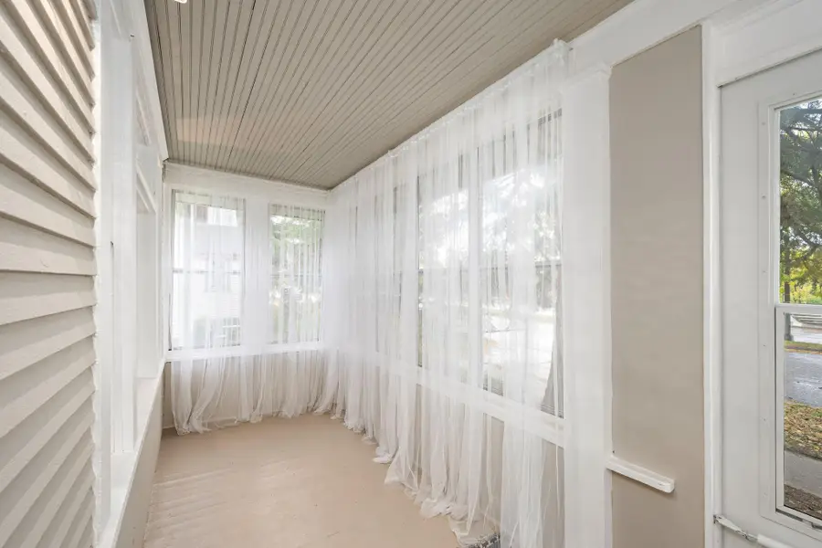 751 Butternut Avenue, Saint Paul, MN 55102 - Image #2