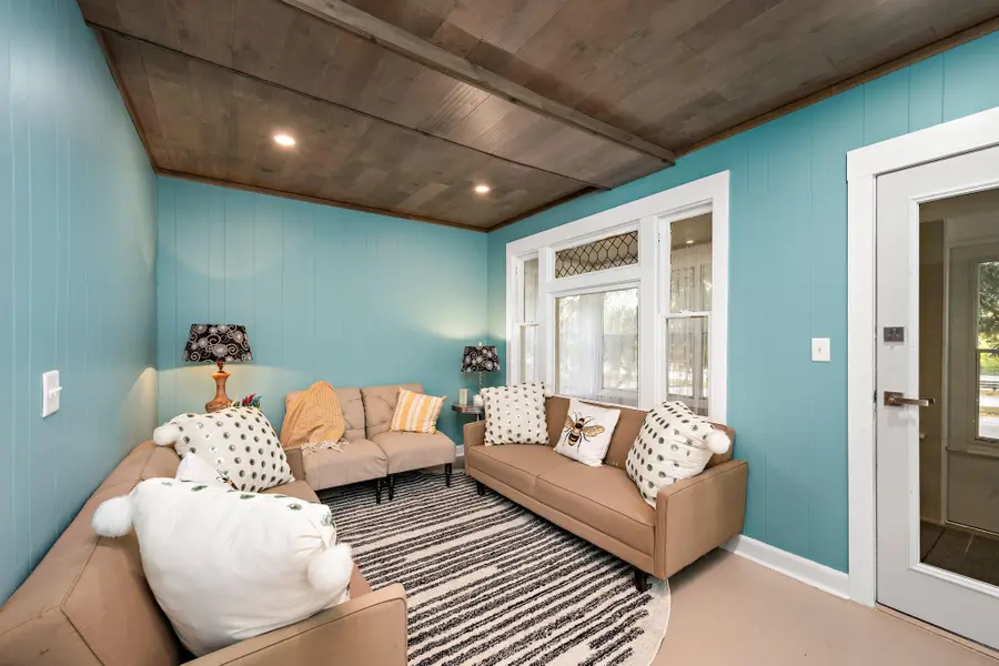 751 Butternut Avenue, Saint Paul, MN 55102 - Image #3