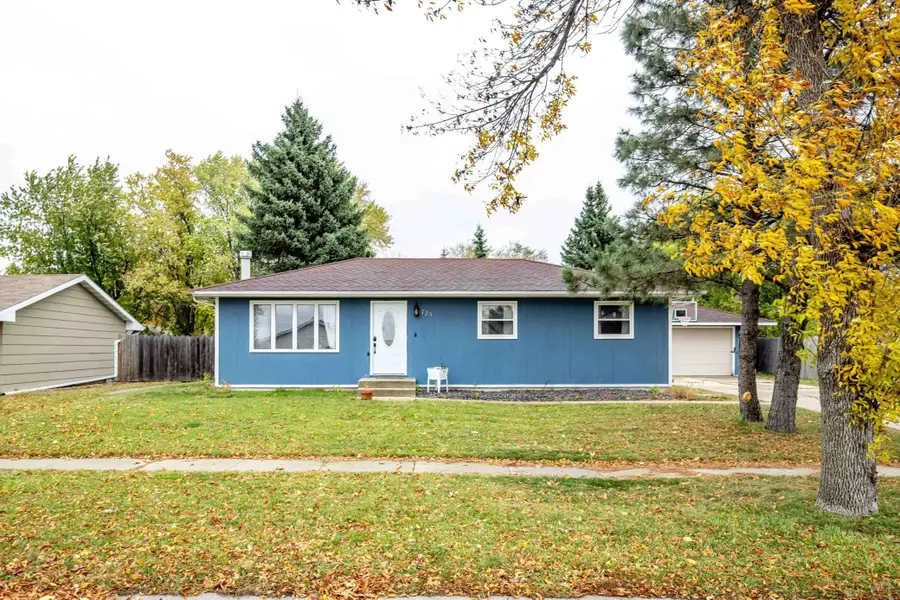 725 31st Street N, Fargo, ND 58102 - Image #2