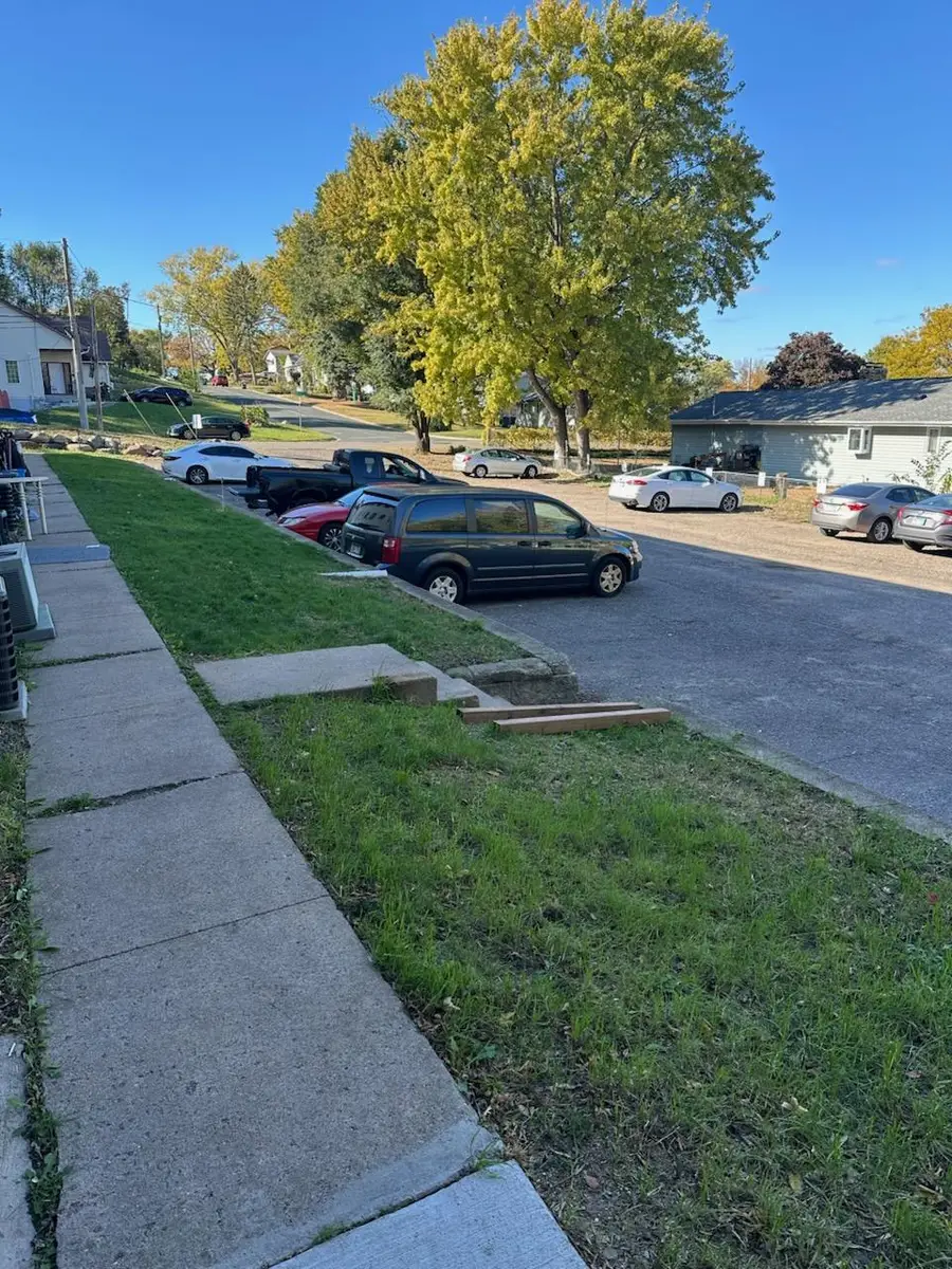 4687 Monroe Street Ne, Hilltop, MN 55421 - Image #3