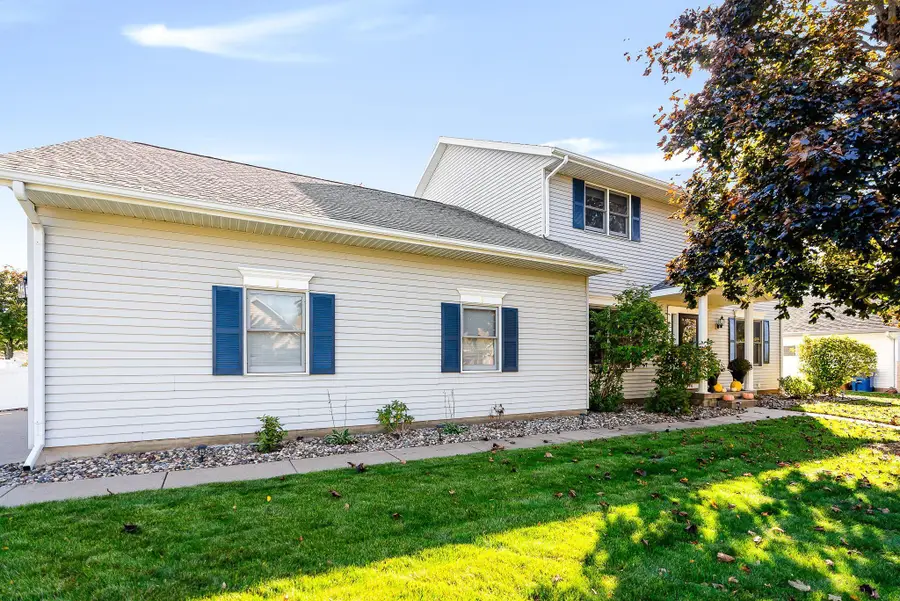 1346 Red Cedar Court, Onalaska, WI 54650 - Image #3