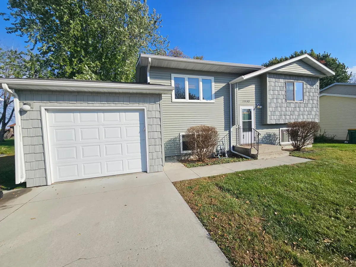 1448 13th Street N, Wahpeton, ND 58075 - #1