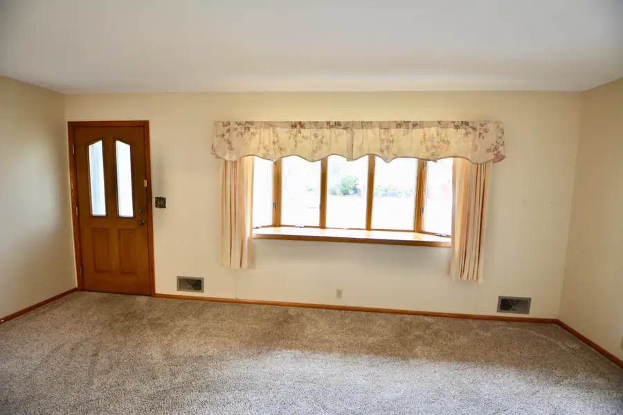 449 Birmingham Street, Saint Paul, MN 55106 - Image #3