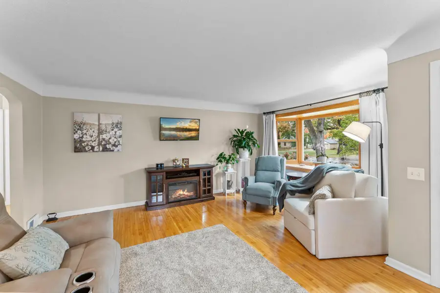 8938 Van Buren Street Ne, Blaine, MN 55434 - Image #3