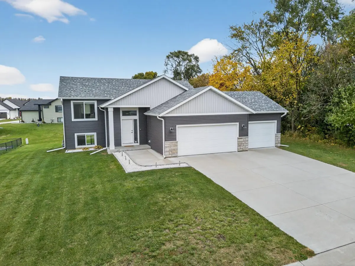 412 9th Street W, Mantorville, MN 55955 - Image #1