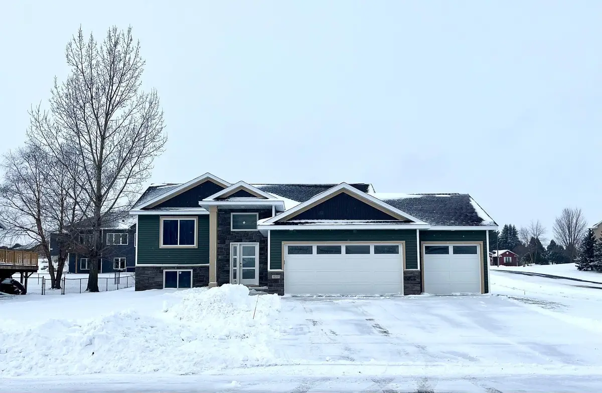 809 5th Avenue Nw, Dodge Center, MN 55927 - Image #1