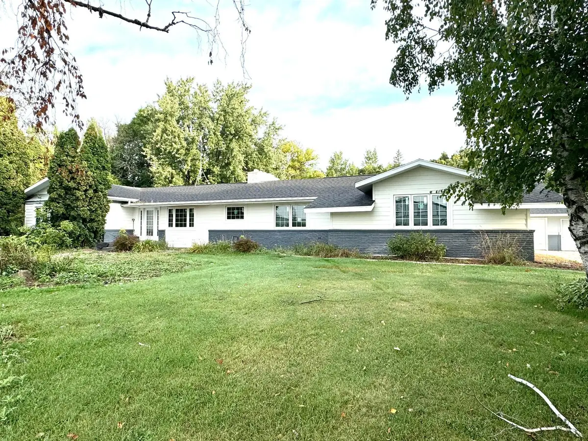 505 6th Street Ne, Roseau, MN 56751 - Image #1