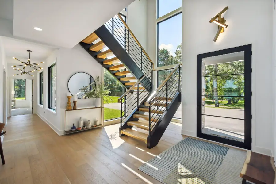 20565 Linden Road, Deephaven, MN 55331 - Image #3