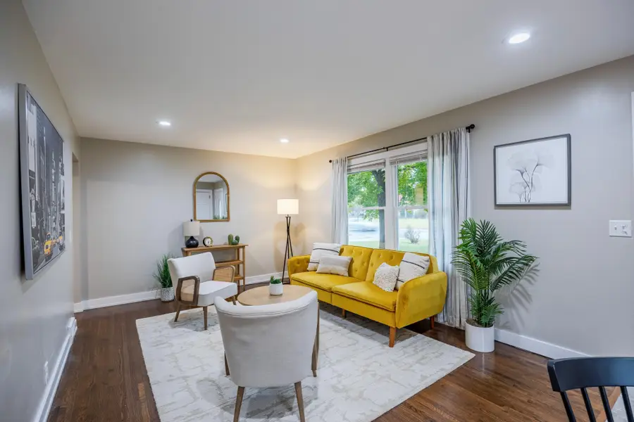 8510 Park Avenue S, Bloomington, MN 55420 - Image #3