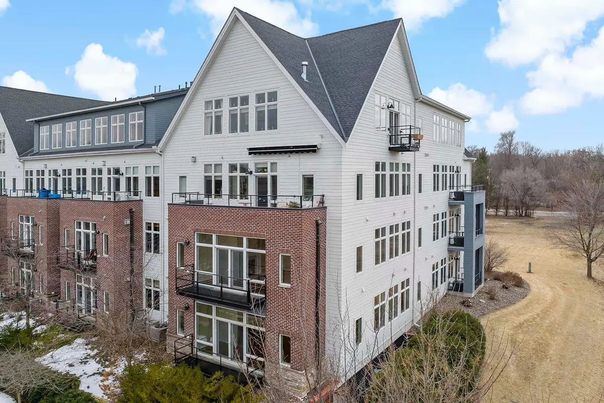 301 7th Street W #2204, Northfield, MN 55057 - #1